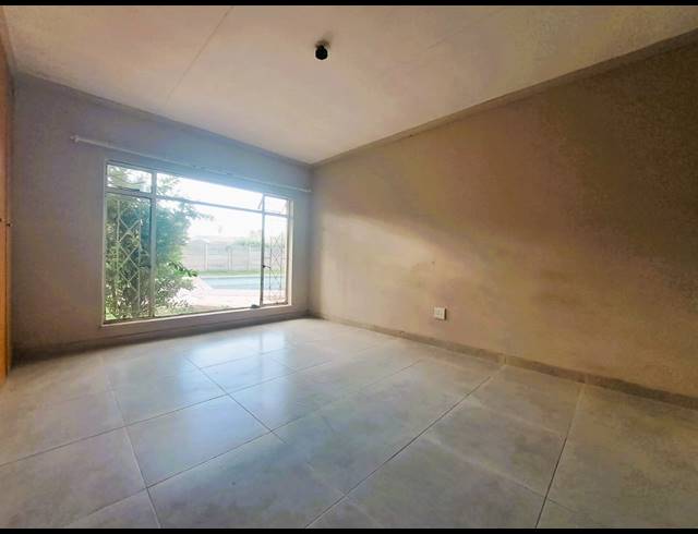 3 BEDROOM HOUSE FOR SALE IN SONLAND PARK